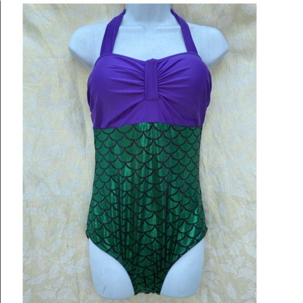 NWT Cheeky Gal size Small polyester adjustable tie